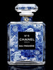 Glasschilderij Chanel Paris parfumfles fles blauw met goudfolie 60x80 cm